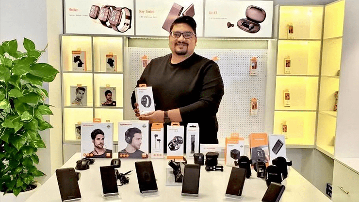 Increasing growth of mobile phone accessories in Pakistan