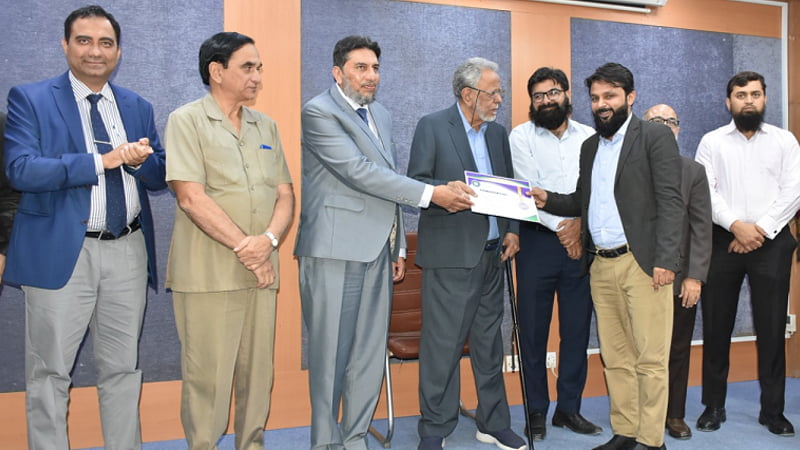 Sir Syed University organized Teachers’ Award Ceremony
